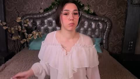 Cindy . online show from February 11, 5:56 am