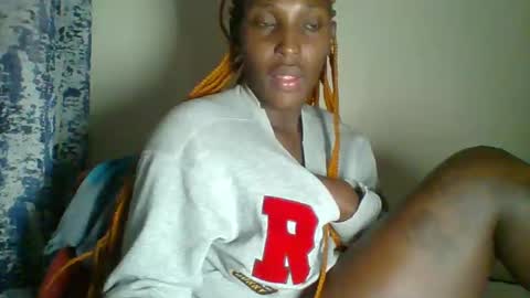 Snapshot of _clara01 chatting on January 17, 5:53 am clara online show from January 17, 5:53 am