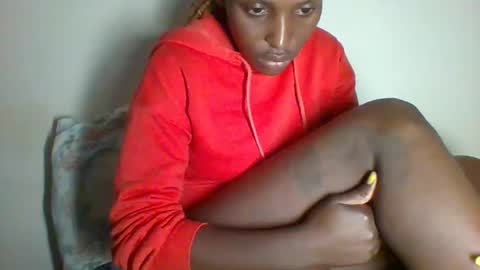 Snapshot of _clara01 chatting on February 26, 12:25 pm clara online show from February 26, 12:25 pm