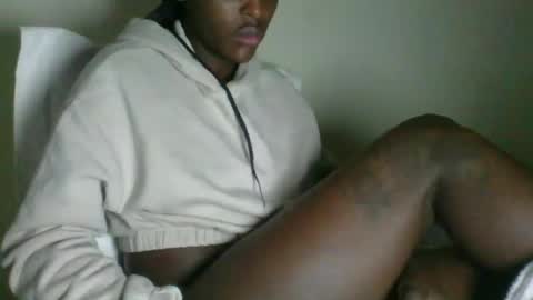 clara online show from November 12, 6:58 am