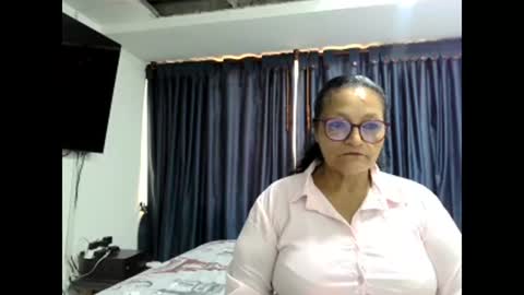 _cristal15 online show from November 8, 6:18 pm