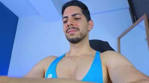 Snapshot of _davidwolf chatting on December 13, 9:42 pm David online show from December 13, 9:42 pm