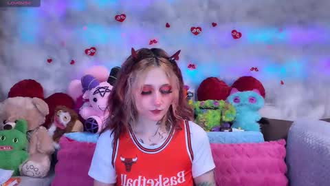 Kate online show from March 20, 6:35 pm