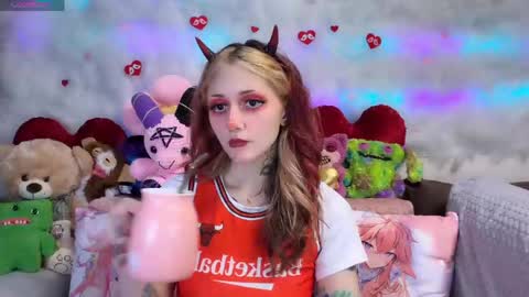 Snapshot of _devilbaby chatting on April 22, 6:42 pm Kate online show from April 22, 6:42 pm