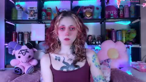 Snapshot of _devilbaby chatting on July 3, 8:37 pm Kate online show from July 3, 8:37 pm