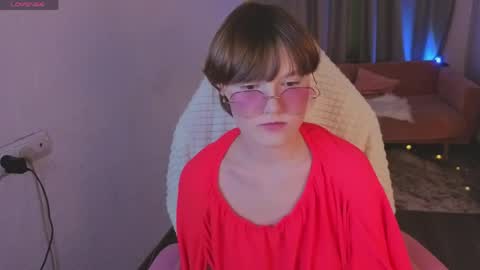 Luna    online show from April 5, 1:41 pm