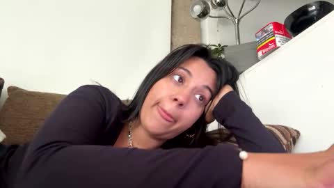 Snapshot of _elena_barra chatting on April 15, 7:26 am elena barra online show from April 15, 7:26 am