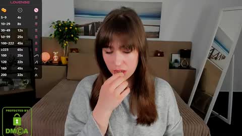 Lizzy  online show from March 9, 3:11 am