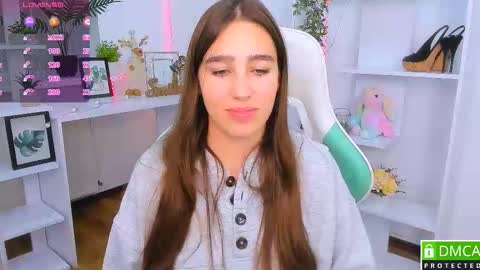 Lizzy  online show from November 4, 9:25 pm