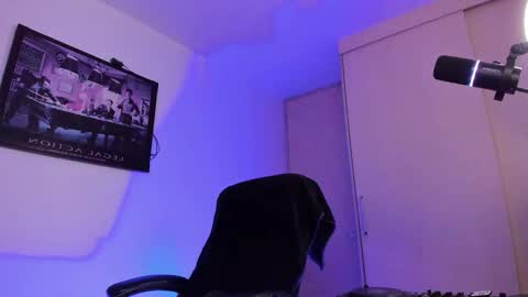  -         online show from January 20, 4:32 am