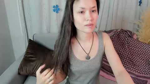 _emily__strike_ online show from December 24, 10:01 am