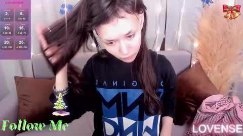 _emily__strike_ online show from January 3, 9:47 am