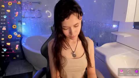 _emily__strike_ online show from October 15, 9:53 am