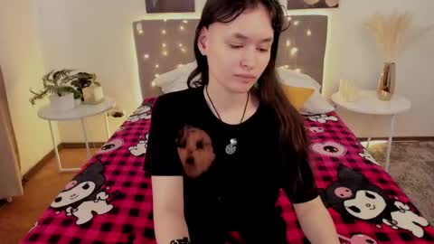 _emily__strike_ online show from May 26, 1:56 am