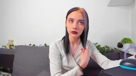 Emma online show from March 29, 6:24 am