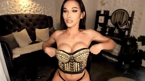 GODDESS SAMIRA online show from February 12, 6:41 am