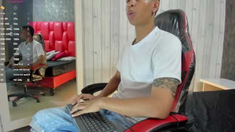 _erick_j online show from April 6, 8:10 pm