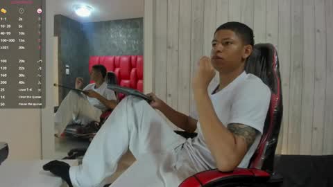 _erick_j online show from April 12, 8:03 pm