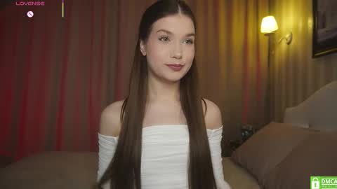 Snapshot of _eva_lee chatting on October 22, 6:57 am Alice online show from October 22, 6:57 am