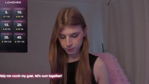 Snapshot of _eva_pleasure_ chatting on December 18, 6:43 am Eva online show from December 18, 6:43 am