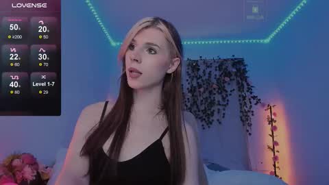 Snapshot of _eva_pleasure_ chatting on October 4, 7:28 am Eva online show from October 4, 7:28 am