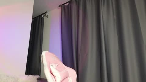 Eva online show from April 15, 7:58 pm