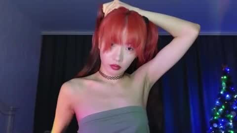 Snapshot of _eve____ chatting on December 6, 3:22 pm EveEva online show from December 6, 3:22 pm