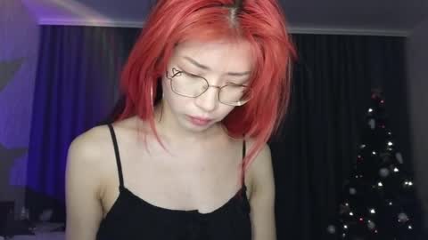 Snapshot of _eve____ chatting on December 22, 8:47 pm EveEva online show from December 22, 8:47 pm