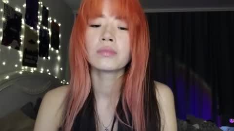 Snapshot of _eve____ chatting on March 4, 3:11 am EveEva online show from March 4, 3:11 am