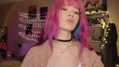 EveEva online show from February 21, 3:40 am