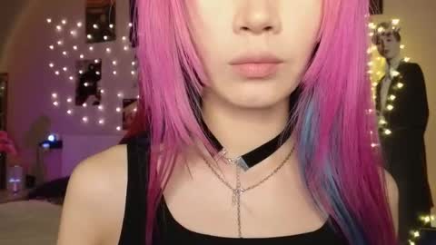 EveEva online show from February 24, 2:20 am