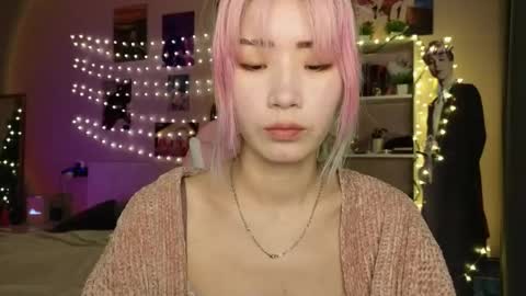 EveEva online show from March 11, 12:38 am