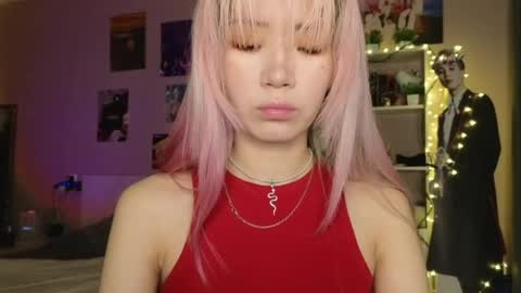 EveEva online show from March 30, 2:45 am