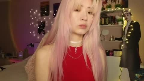 EveEva online show from April 8, 2:55 am