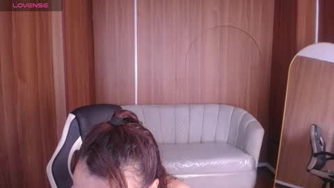  evoni  online show from November 9, 12:47 pm