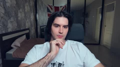 Snapshot of _fatrabbit chatting on November 20, 3:45 pm Keanu online show from November 20, 3:45 pm