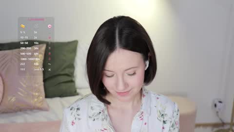 Essie  online show from February 13, 10:12 am