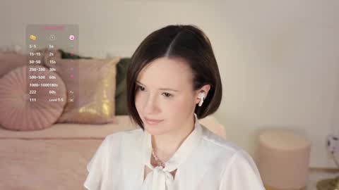 Essie  online show from February 27, 8:39 am