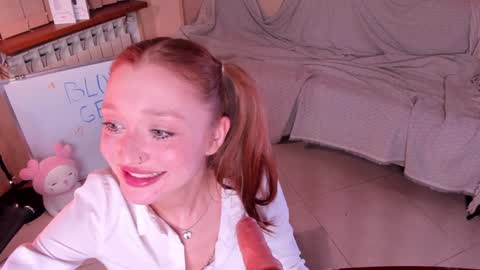 Snapshot of _fieryflash_ chatting on December 14, 4:52 pm Lola 3 online show from December 14, 4:52 pm