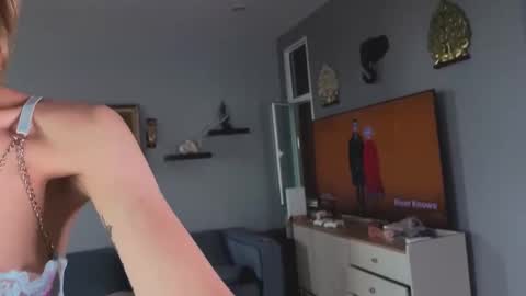 Snapshot of _fieryflash_ chatting on November 13, 2:10 am Lola 3 online show from November 13, 2:10 am