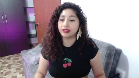 Gia Independent model online show from April 5, 1:52 pm