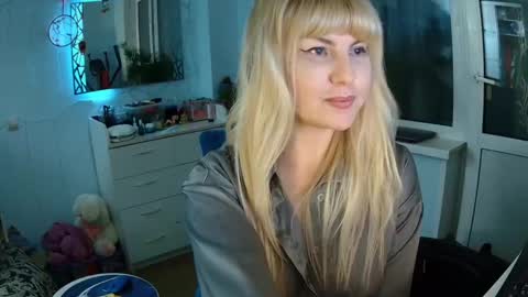 Snapshot of _glamorous_ chatting on February 10, 9:04 pm _glamorous_ online show from February 10, 9:04 pm