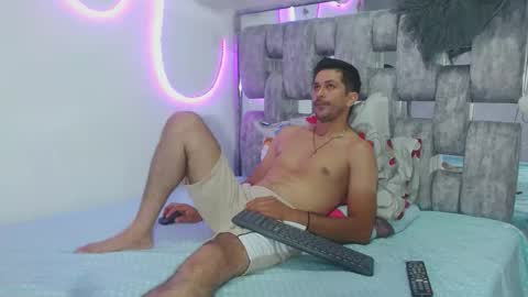 _grasshopper online show from April 8, 2:22 am