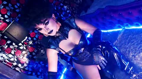 Snapshot of _hailyourqueenx chatting on July 11, 2:58 am GoDDess Chloe online show from July 11, 2:58 am