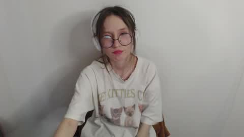 Hannaolotl online show from April 10, 8:08 am