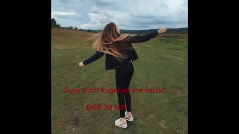 Snapshot of _hidden_frommymoom_ chatting on February 26, 11:31 am Criss4u online show from February 26, 11:31 am