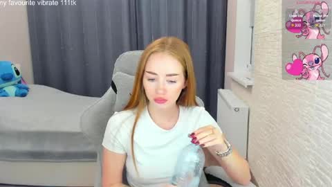 _hot_mia_1 online show from May 21, 5:09 pm