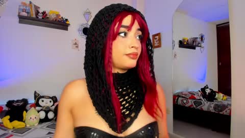 Snapshot of _hotpink chatting on January 9, 10:41 pm Jenn online show from January 9, 10:41 pm