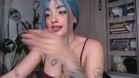 Jenn  online show from April 5, 12:08 am