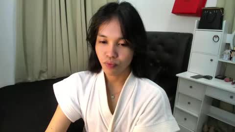 yanie online show from March 13, 5:41 pm